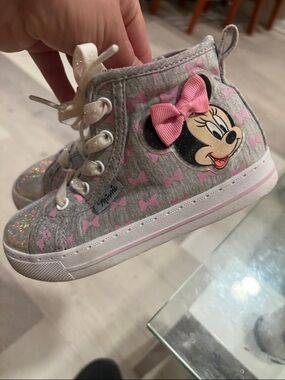 Toddler Girl's DISNEY MINNIE HI-Tops Shoes